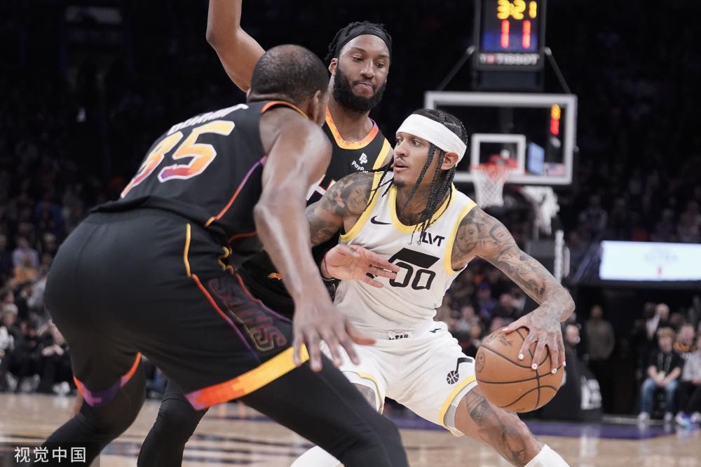 表现突出 表现突出